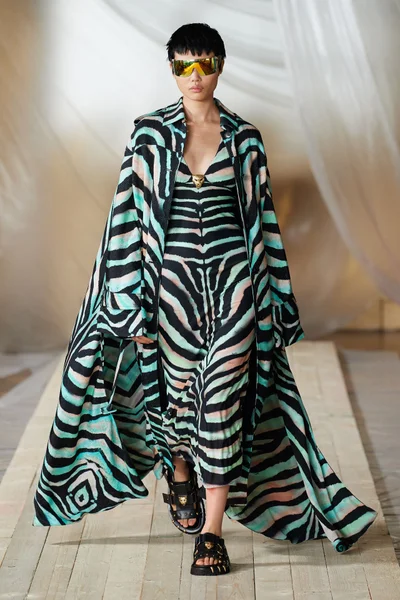 Look 22